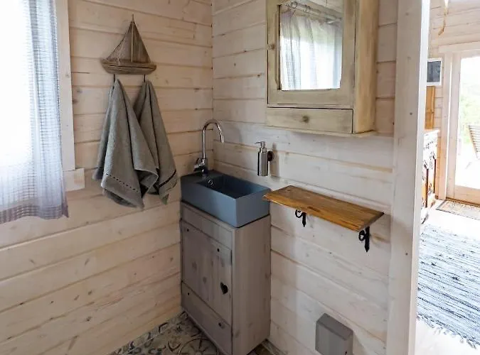 Puhkemaja Puhkemaja *